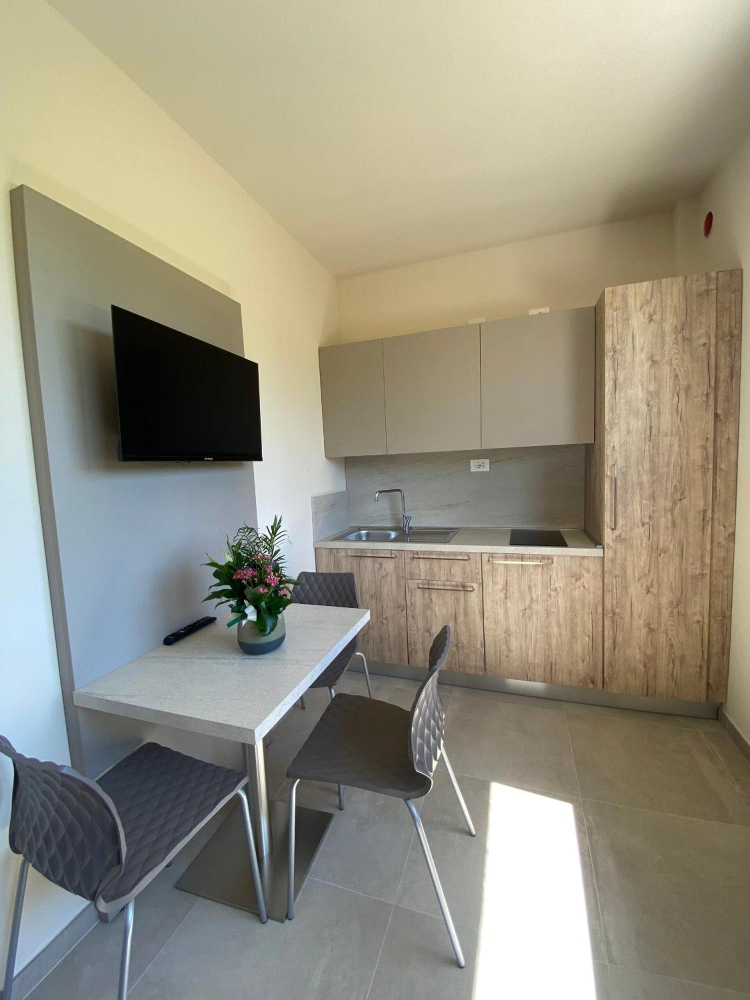 Residence Montefeltro La Torraccia Εξωτερικό φωτογραφία