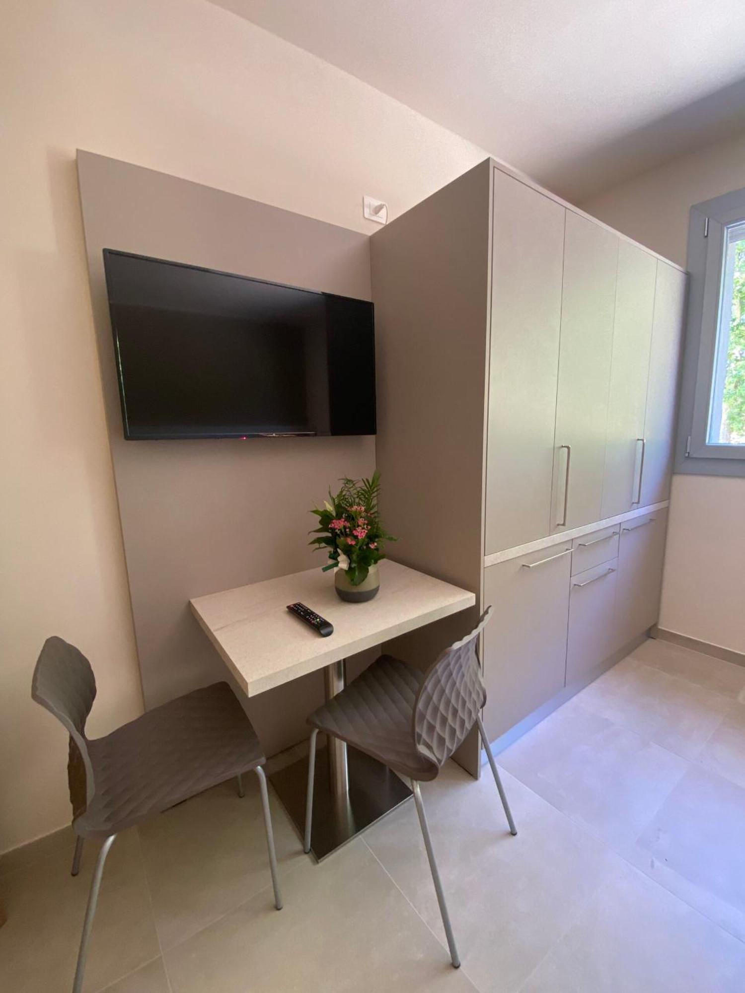 Residence Montefeltro La Torraccia Εξωτερικό φωτογραφία